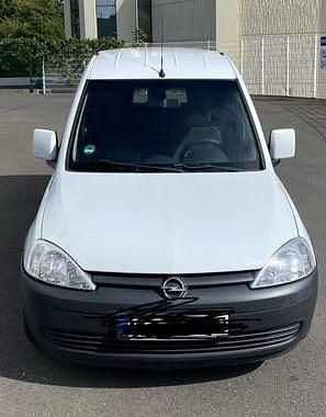 Weiß Gebraucht 2011 Opel Combo Van / Kleinbus | 3.700 € (Fairer Preis) - Bild 1/4