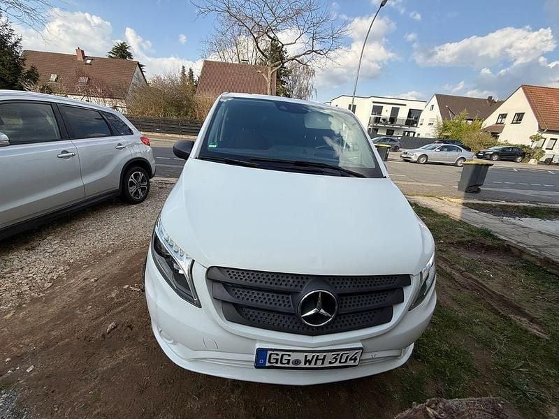Gebraucht Mercedes Vito 190 PS (139 kW) 2015 Weiß Van