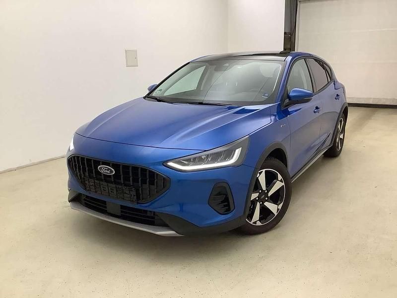 Dynamicblau metallic Gebraucht 2025 Ford Focus Active X Limousine | 25.490 € (Guter Preis) - Bild 1/4