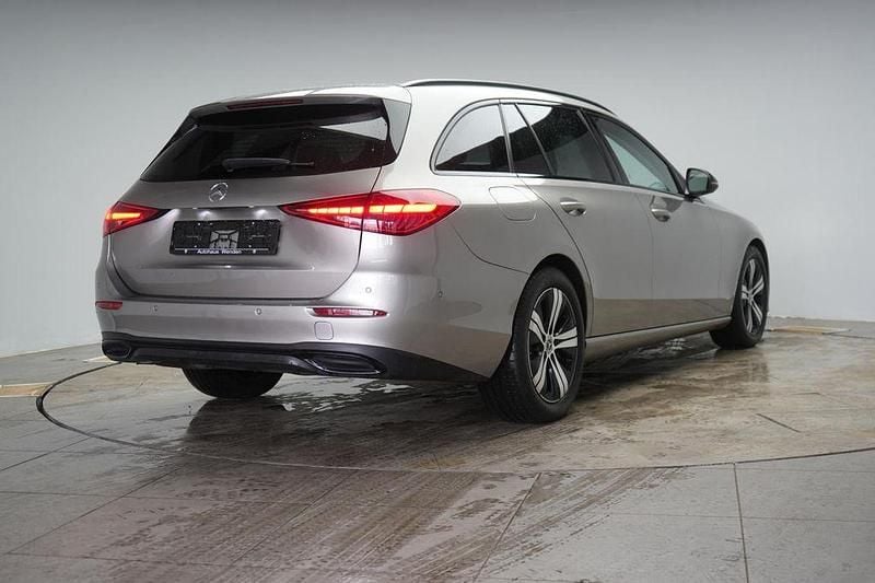 Gebraucht Mercedes C300 265 PS (194 kW) 2021 Silber Limousine