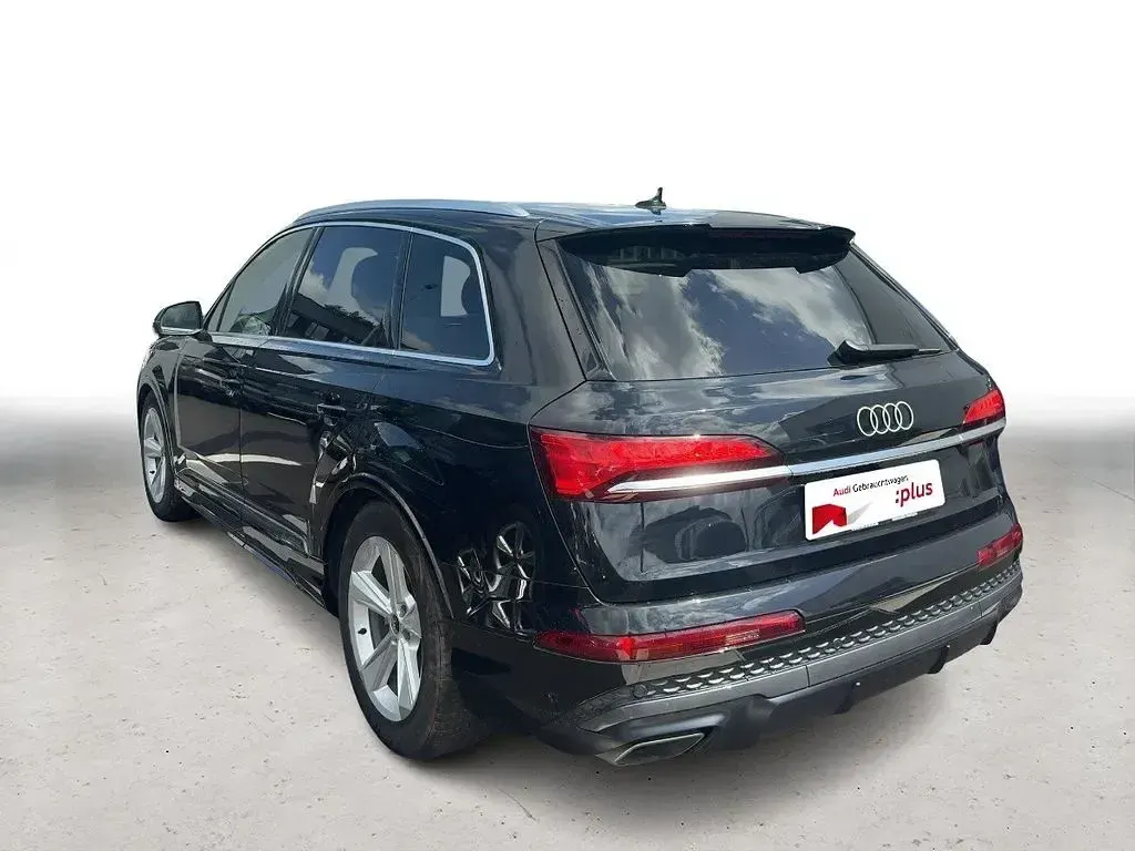 Używany Audi Q7 S-Line 231 KM (169 kW) 2024 Czarny SUV
