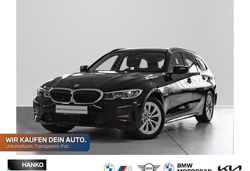 Gebraucht BMW 320e Advantage 204 PS (150 kW) 2022 Schwarz Kombi