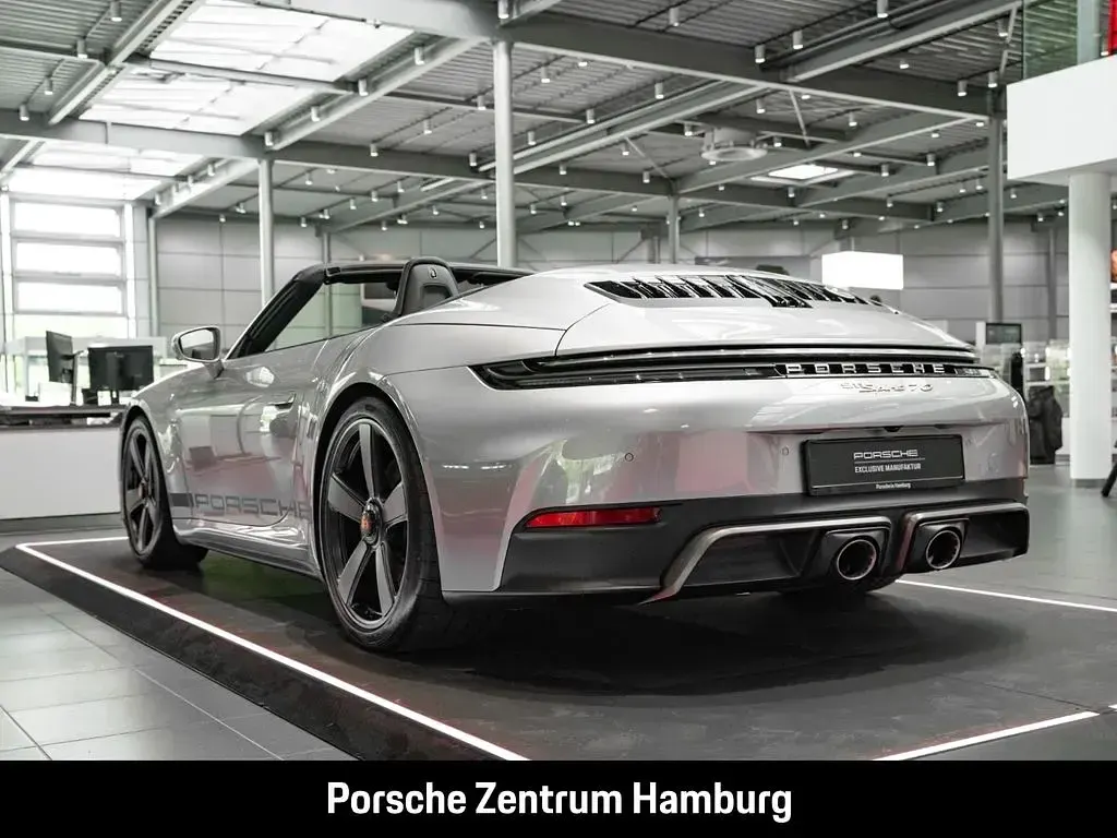 Neu Porsche 911 541 PS (397 kW) 2026 Grau Cabrio