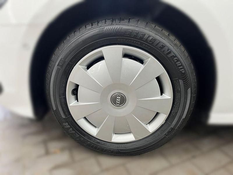 Gebraucht Audi A3 Basis 110 PS (80 kW) 2024 Weiß Limousine