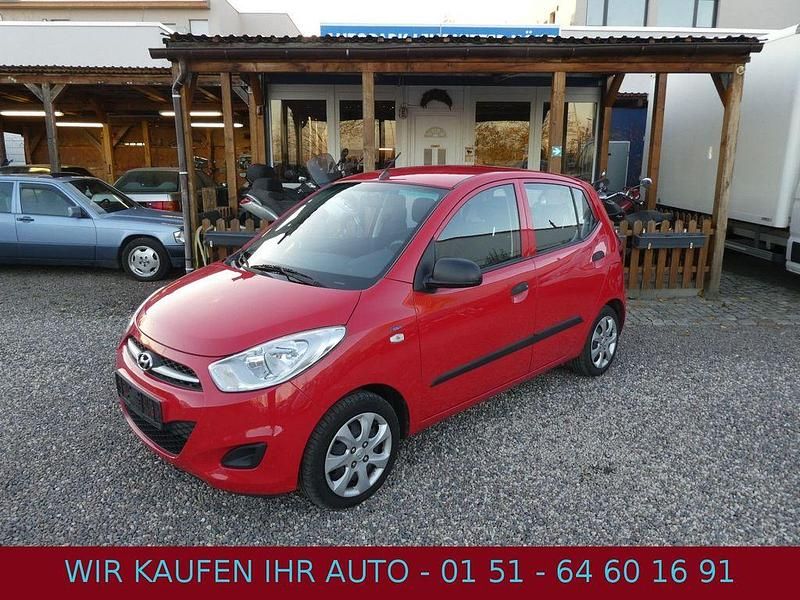 Rot Gebraucht 2011 Hyundai i10 Edition Kleinwagen | 2.490 € (Fairer Preis) - Bild 1/4