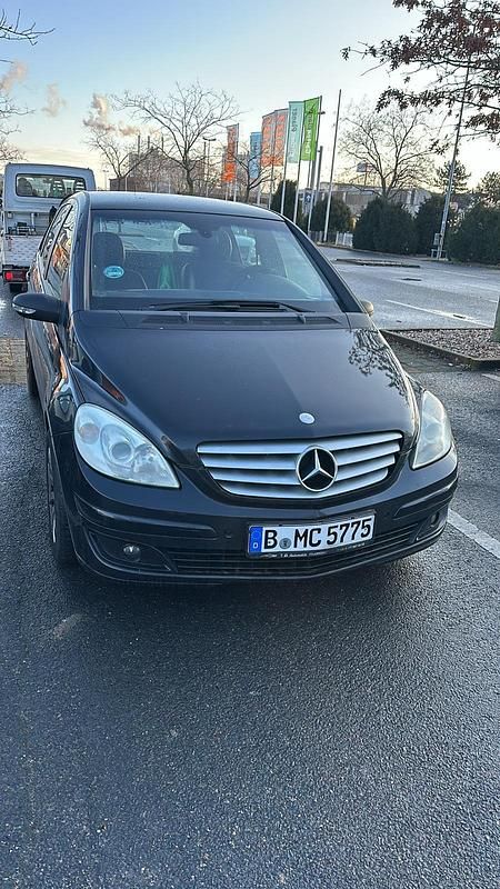 Gebraucht Mercedes B170 116 PS (85 kW) 2005 Schwarz Van / Kleinbus