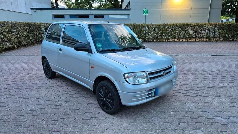 Silber Gebraucht 2000 Daihatsu Cuore Kleinwagen | 1.199 € (Fairer Preis) - Bild 1/4