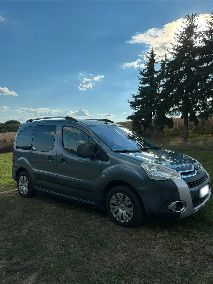 Gebraucht Citroën Berlingo XTR 90 PS (66 kW) 2011 Grau Van / Kleinbus
