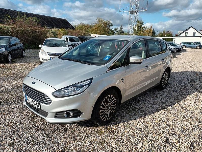 Silber Gebraucht 2020 Ford S-MAX Titanium Limousine | 16.900 € (Fairer Preis) - Bild 1/4