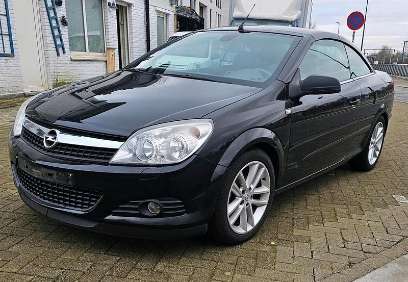 Schwarz Gebraucht 2009 Opel Astra Cabriolet Cabrio | 2.750 € (Fairer Preis) - Bild 1/4