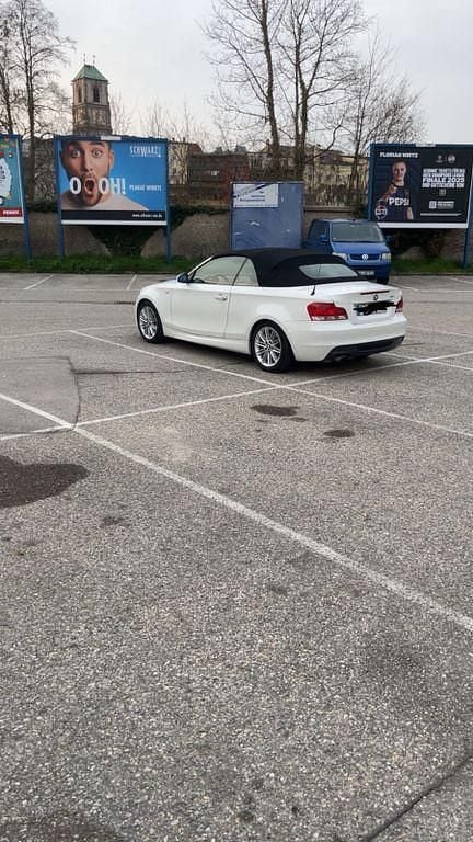 Weiß Gebraucht 2009 BMW 118 Cabriolet M Sport Cabrio | 7.500 € (Guter Preis) - Bild 1/4