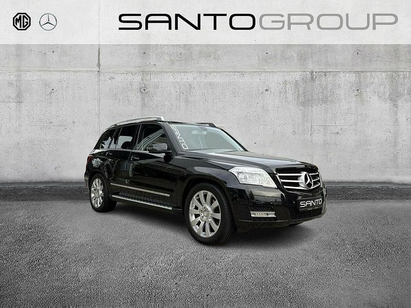 Schwarz Gebraucht 2011 Mercedes GLK350 SUV | 21.480 € (Teuer) - Bild 1/4
