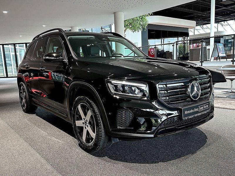 Gebraucht Mercedes GLB250 Night 224 PS (164 kW) 2024 Schwarz SUV
