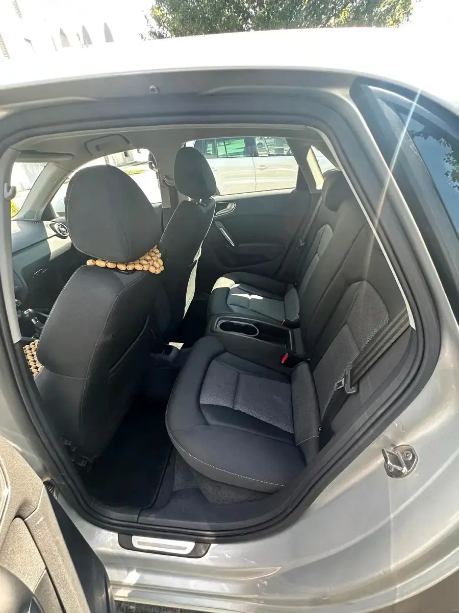 Gebraucht Audi A1 Attraction 122 PS (89 kW) 2012 Silber Kleinwagen