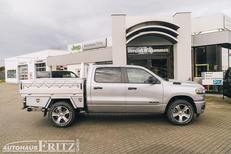Neu Dodge Ram 420 PS (308 kW) 2025 Silber Pickup