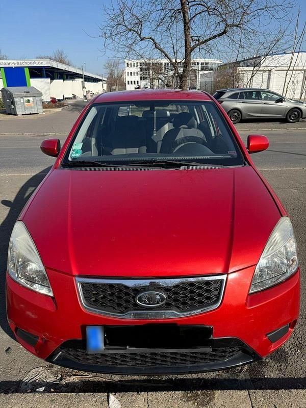 Gebraucht Kia Rio 80 PS (58 kW) 2011 Rot Kleinwagen