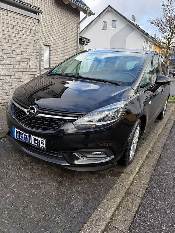Schwarz Gebraucht 2018 Opel Zafira Tourer Van / Kleinbus | 13.200 € (Guter Preis) - Bild 1/4