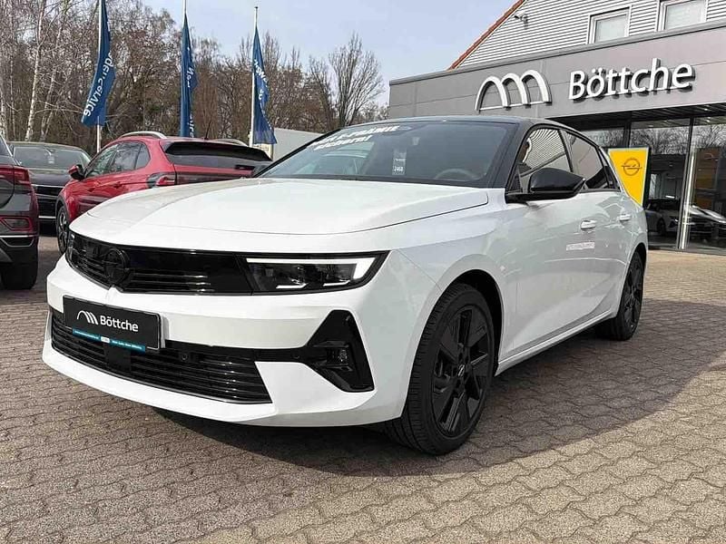 Neu Opel Astra 114 kW (156 PS) 2026 Lack weiss banquise/typ aussenverkleidung spiegel flach standard Limousine