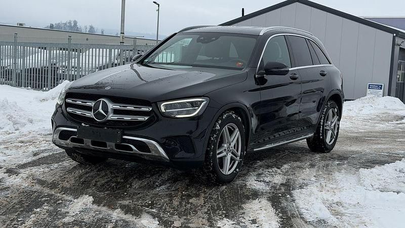 Gebraucht Mercedes GLC220 194 PS (142 kW) 2019 Schwarz SUV