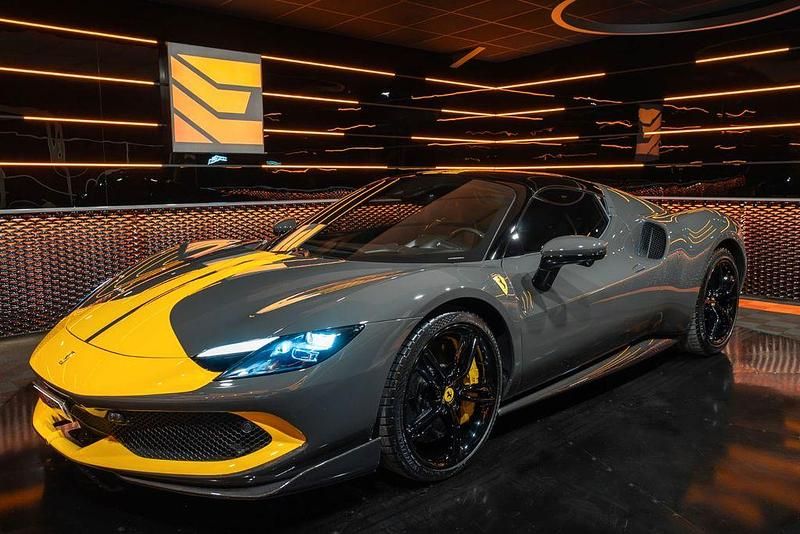 Gebraucht Ferrari 296 829 PS (609 kW) 2024 Grau Cabrio