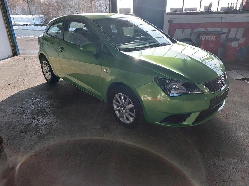 Gebraucht Seat Ibiza Style 70 PS (51 kW) 2015 Grün Kleinwagen
