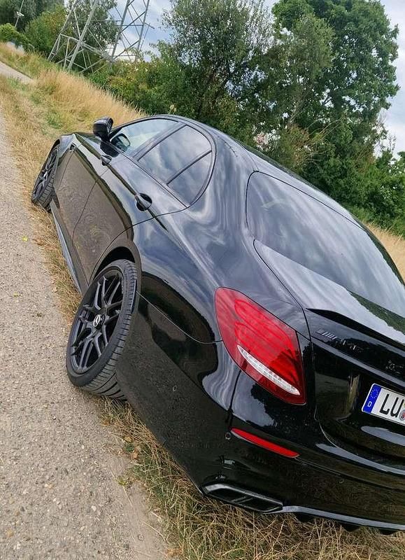 Gebraucht Mercedes E63 AMG AMG 612 PS (450 kW) 2017 Schwarz Limousine