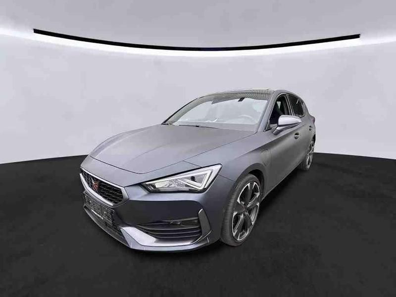 Magnetic tech mattgrau Gebraucht 2021 Cupra Leon VZ Limousine | 27.490 € (Superpreis) - Bild 1/2