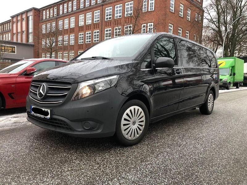 Gebraucht Mercedes Vito 190 PS (139 kW) 2021 Schwarz Van