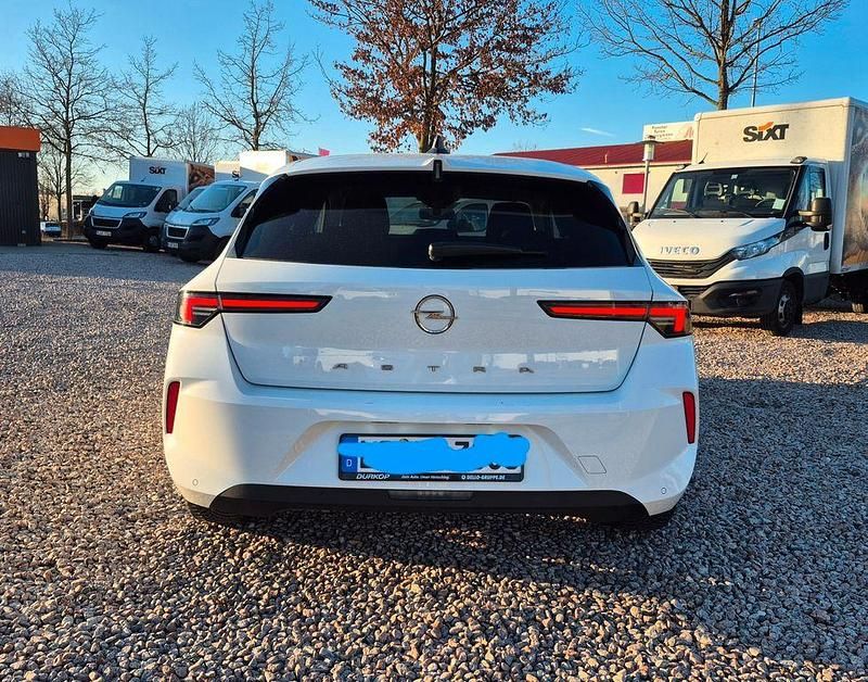 Gebraucht Opel Astra 131 PS (96 kW) 2023 Weiß Limousine