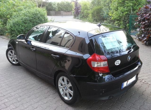 Gebraucht BMW 116 116 PS (85 kW) 2004 Schwarz metallic Kleinwagen