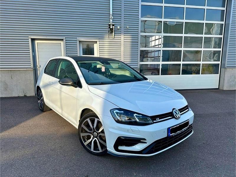 Gebraucht VW Golf VII R-line 140 PS (102 kW) 2013 Weiß Limousine