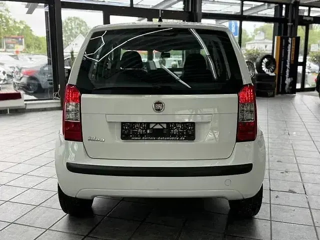 Gebraucht Fiat Idea Active 95 PS (69 kW) 2011 Weiß Van / Kleinbus
