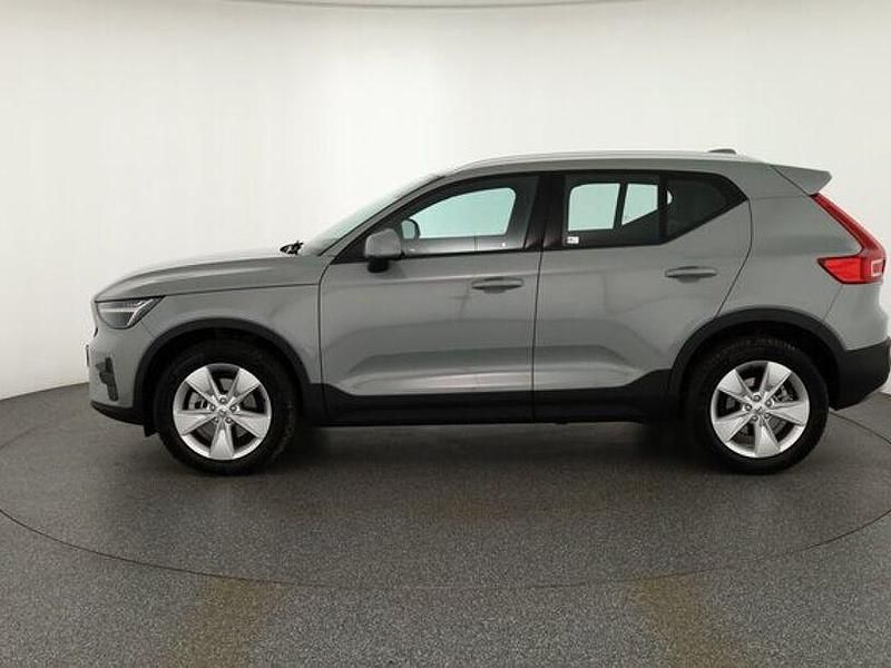 Gebraucht Volvo XC40 Core 163 PS (119 kW) 2024 Grau SUV
