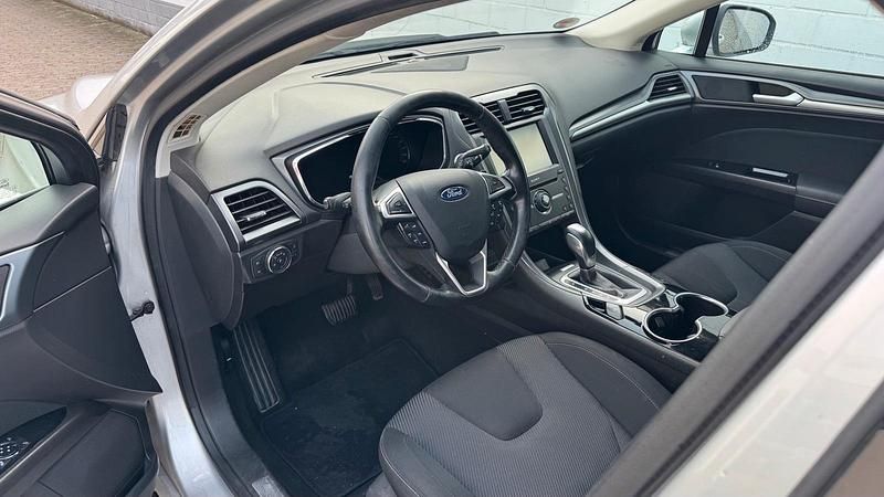 Gebraucht Ford Mondeo 150 PS (110 kW) 2015 Silber Kombi