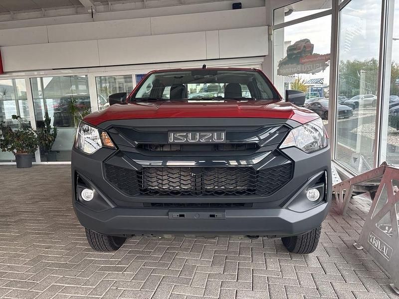 Neu Isuzu D-Max 163 PS (119 kW) 2025 Orange Pickup