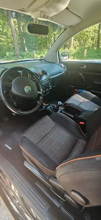 Gebraucht VW New Beetle 102 PS (75 kW) 2010 Schwarz Kleinwagen