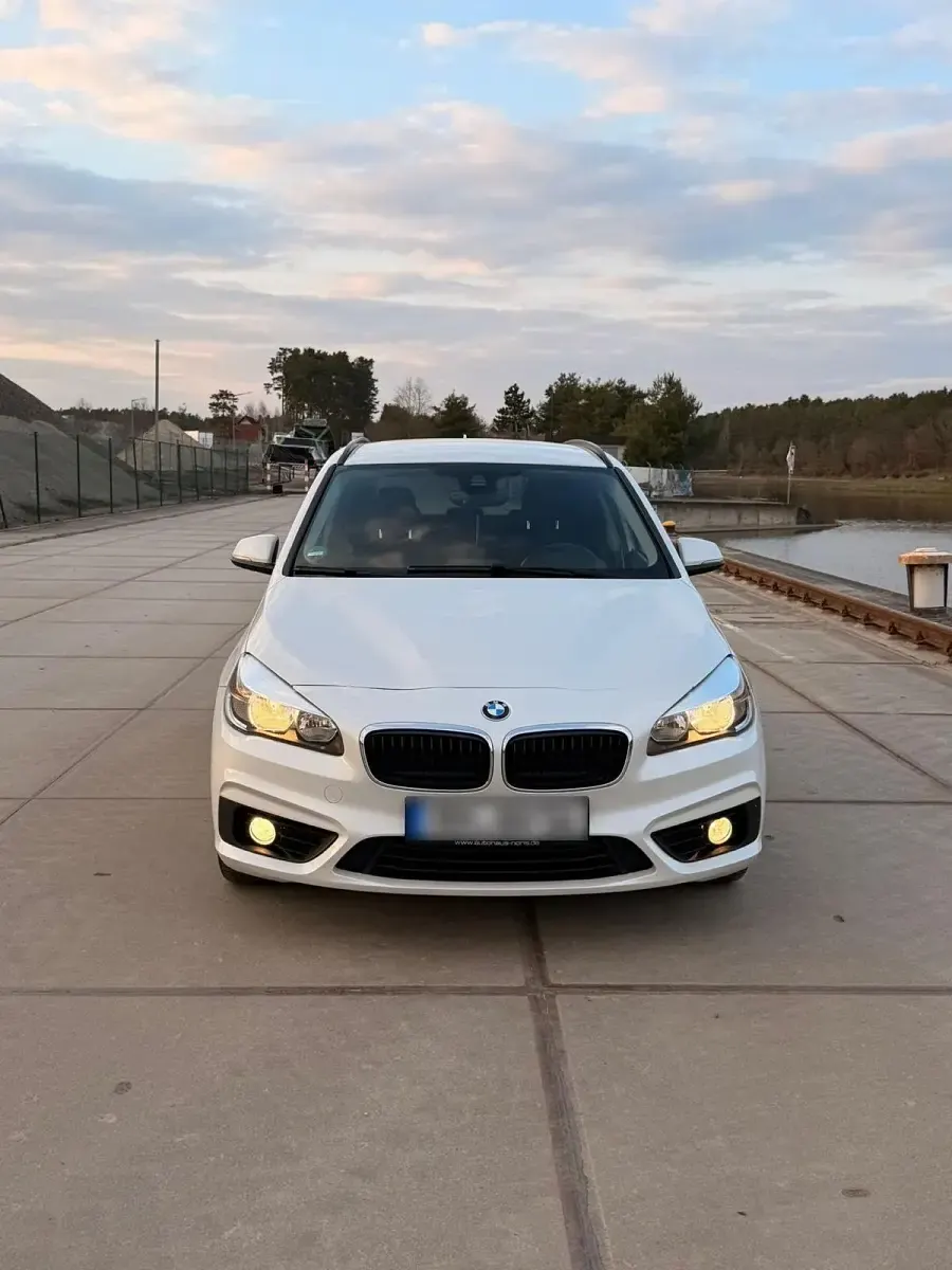 Gebraucht BMW 216 116 PS (85 kW) 2017 Weiß Limousine