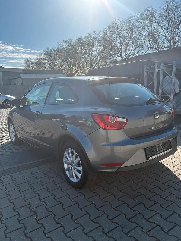 Gebraucht Seat Ibiza 105 PS (77 kW) 2013 Grau Coupé