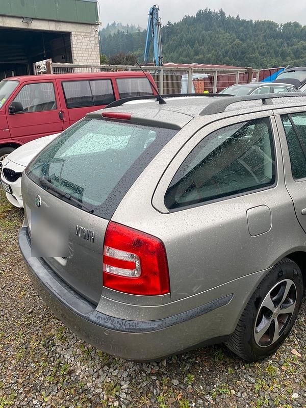 Gebraucht Skoda Octavia 115 PS (84 kW) 2008 Grau Kombi