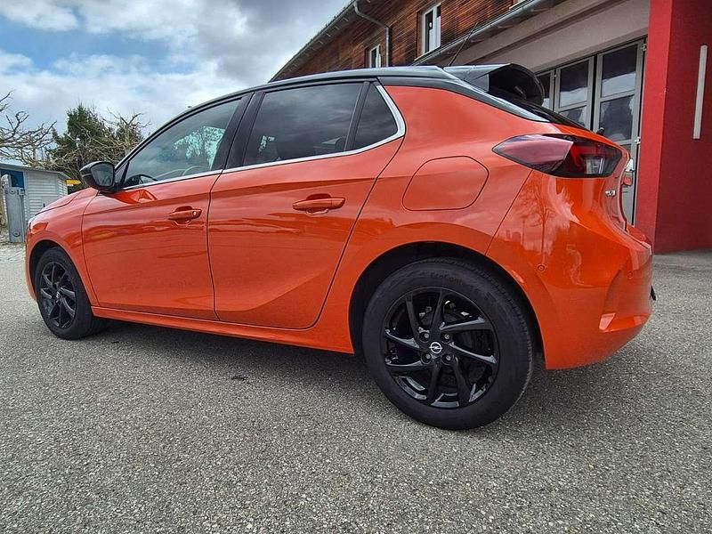 Gebraucht Opel Corsa Elegance 75 PS (55 kW) 2020 Power orange/dynamik orange Kleinwagen