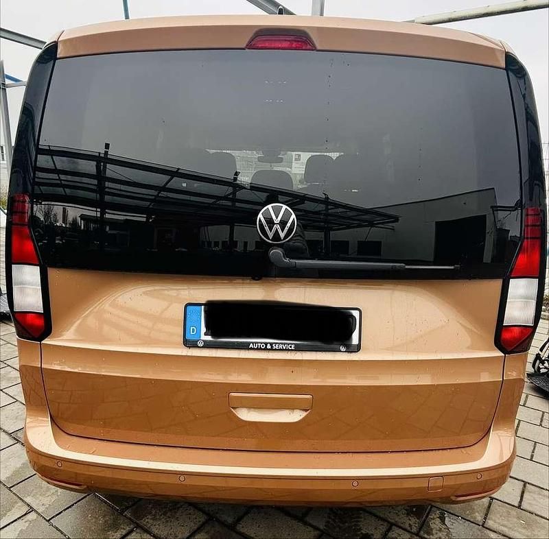 Gebraucht VW Caddy Maxi Basis 114 PS (83 kW) 2024 Van / Kleinbus