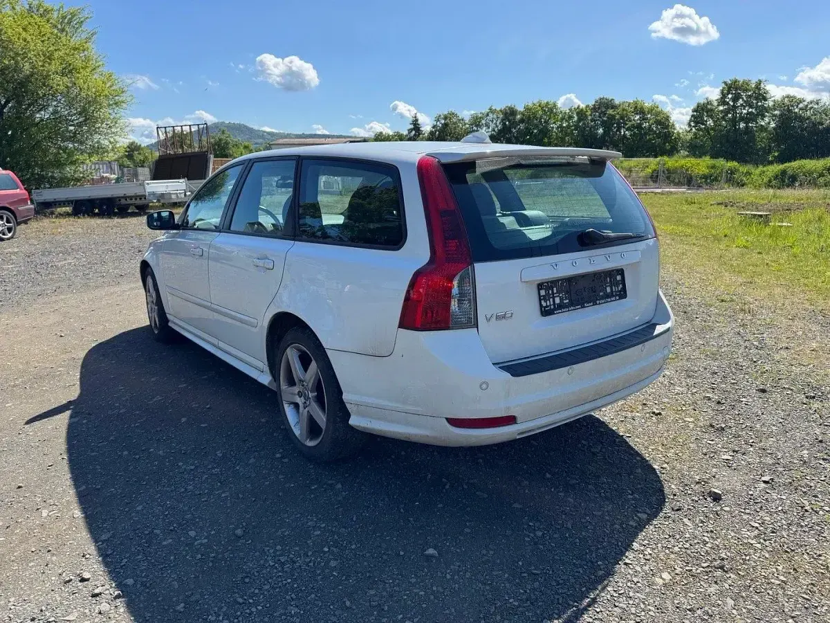 Gebraucht Volvo V50 R-Design 110 PS (80 kW) 2008 Weiß Kombi