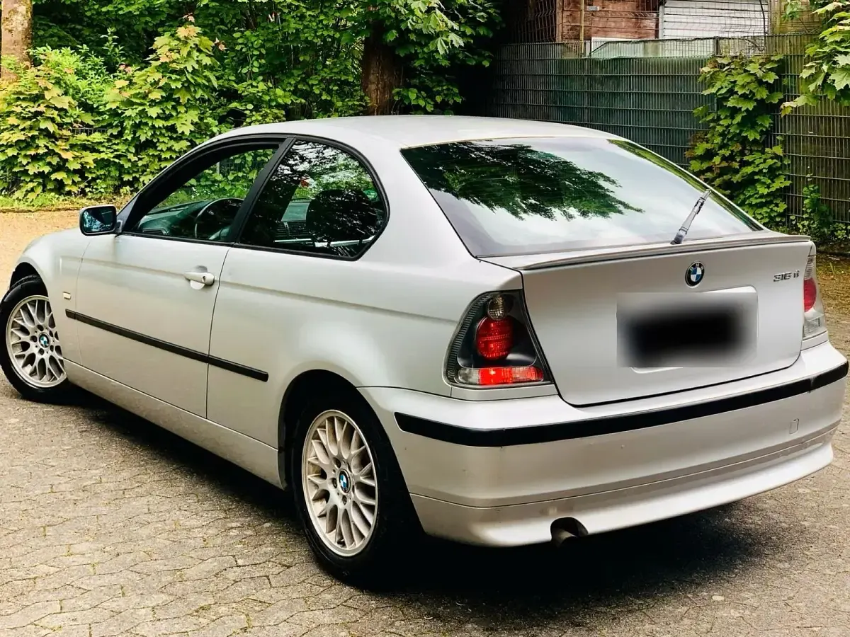 Gebraucht BMW 316 Compact 116 PS (85 kW) 2003 Grau Kleinwagen