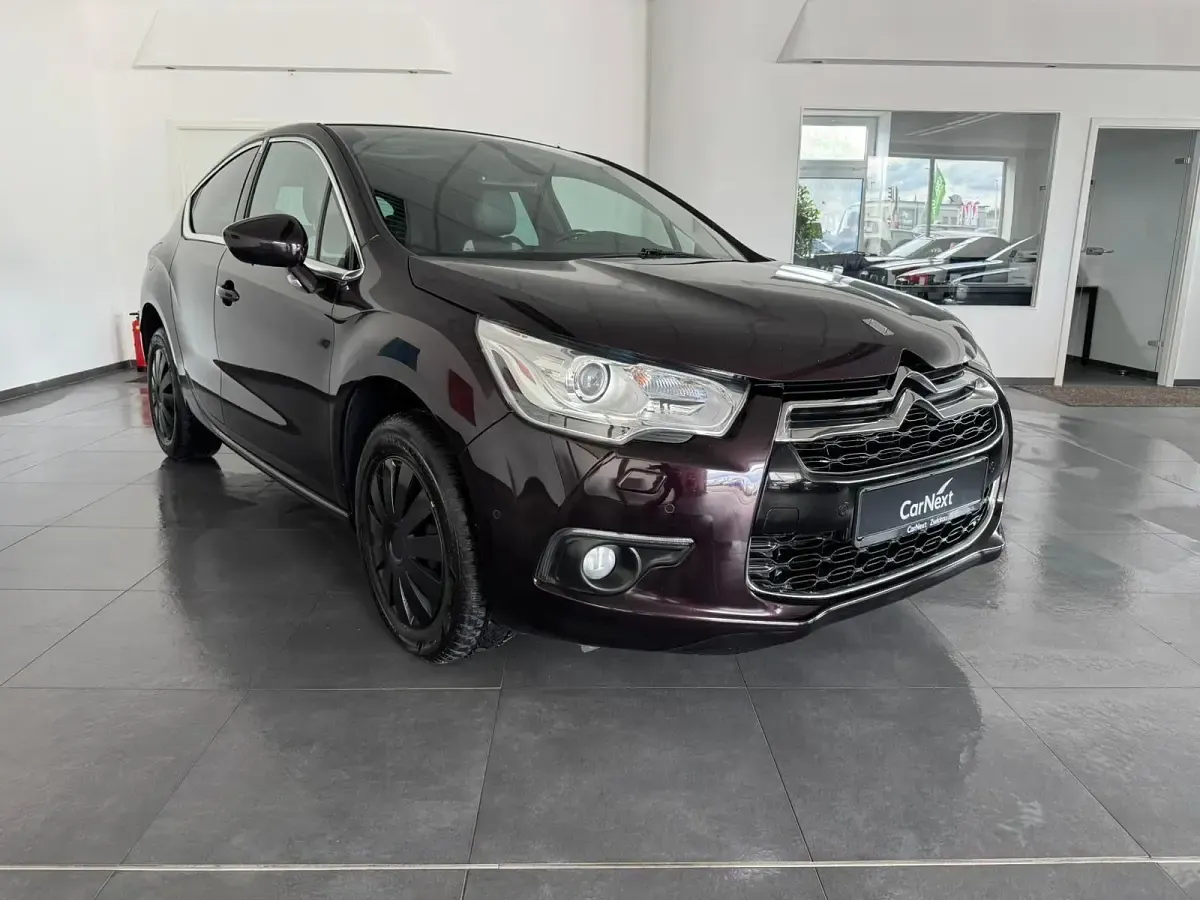 Gebraucht Citroën DS4 So Chic 114 PS (83 kW) 2014 Schwarz Kleinwagen