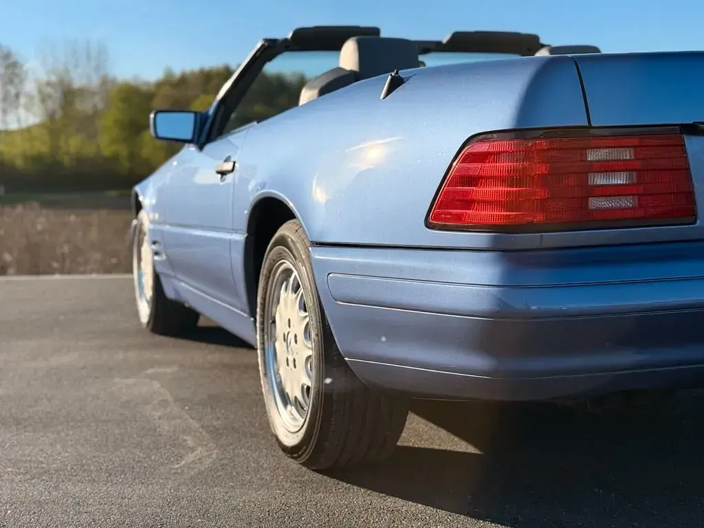Gebraucht Mercedes SL320 Edition 231 PS (169 kW) 1997 Blau Cabrio