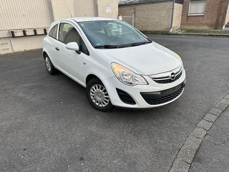 Gebraucht Opel Corsa Selection 69 PS (50 kW) 2013 Weiß Kleinwagen