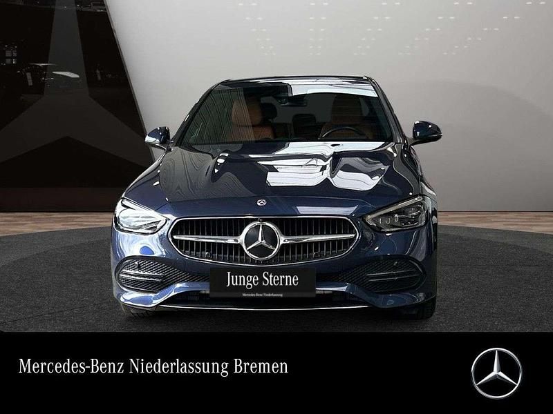 Blau Gebraucht 2023 Mercedes C300 Avantgarde Limousine | 43.390 € (Fairer Preis) - Bild 1/3