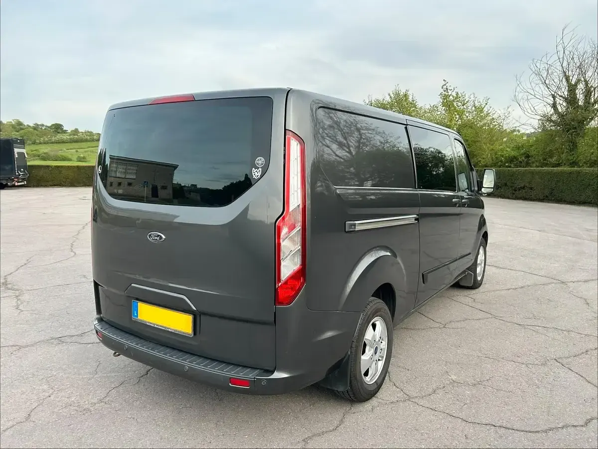 Gebraucht Ford Transit Custom 130 PS (95 kW) 2016 Grau Van / Kleinbus