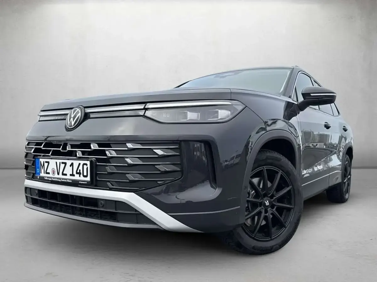 Gebraucht VW Tayron Elegance 150 PS (110 kW) 2026 Grau SUV