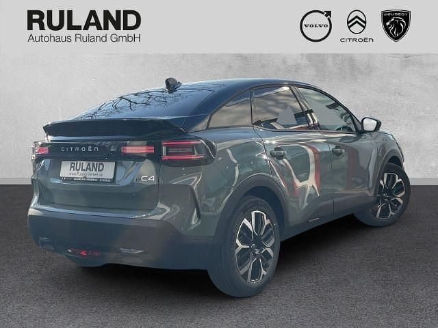 Neu Citroën e-C4 114 kW (156 PS) 2025 Lackierung manhattan green/typ Limousine